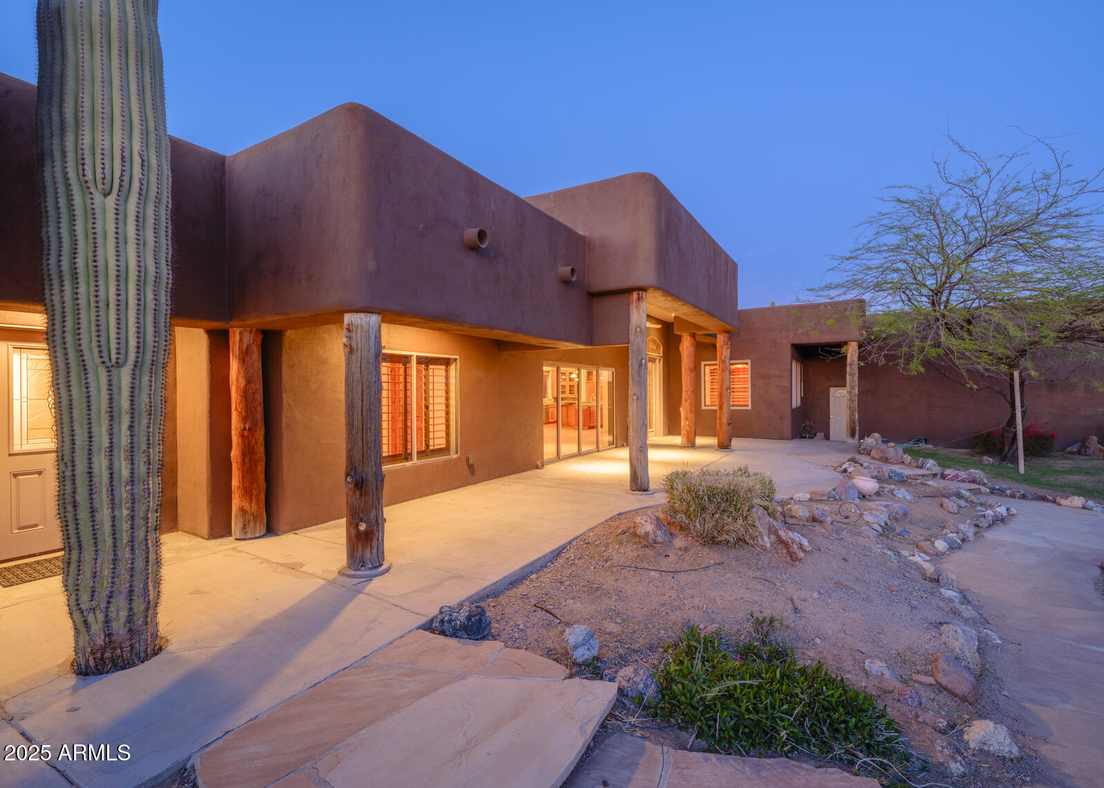 10860 E CACTUS VIEW Circle