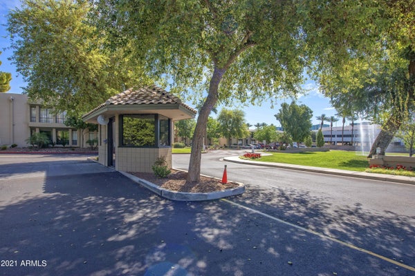 5213 N 24TH ST APT 103, PHOENIX, AZ 85016 - Image 5ecc3e457f9e4ec4c12ebbe53d40fc53/1192466089