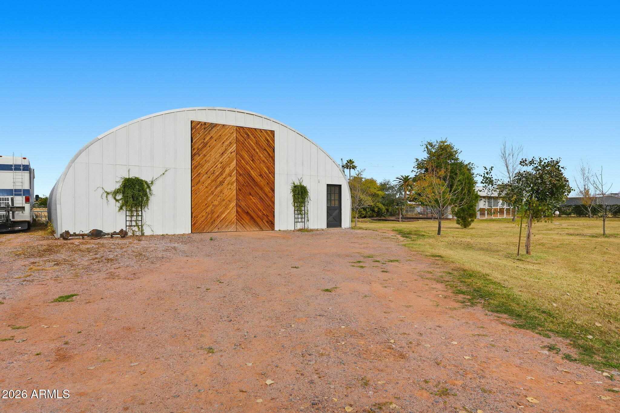 2858 E REDFIELD Road