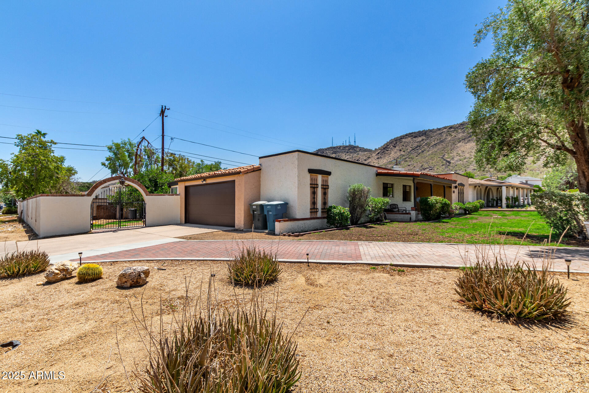 12835 N 16TH Drive