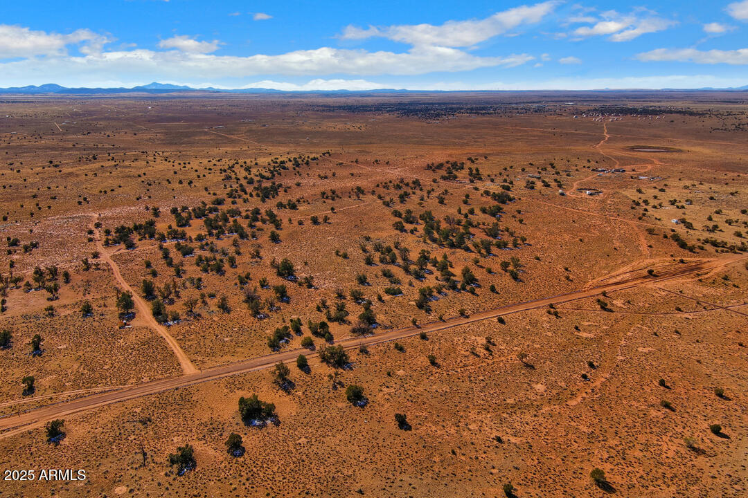 GRAND CANYON RANCHES - Land
