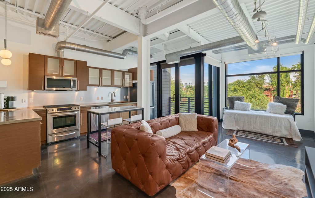 Photo of 4020 N Scottsdale Road #3010, Scottsdale, AZ 85251 (MLS # 6947657)