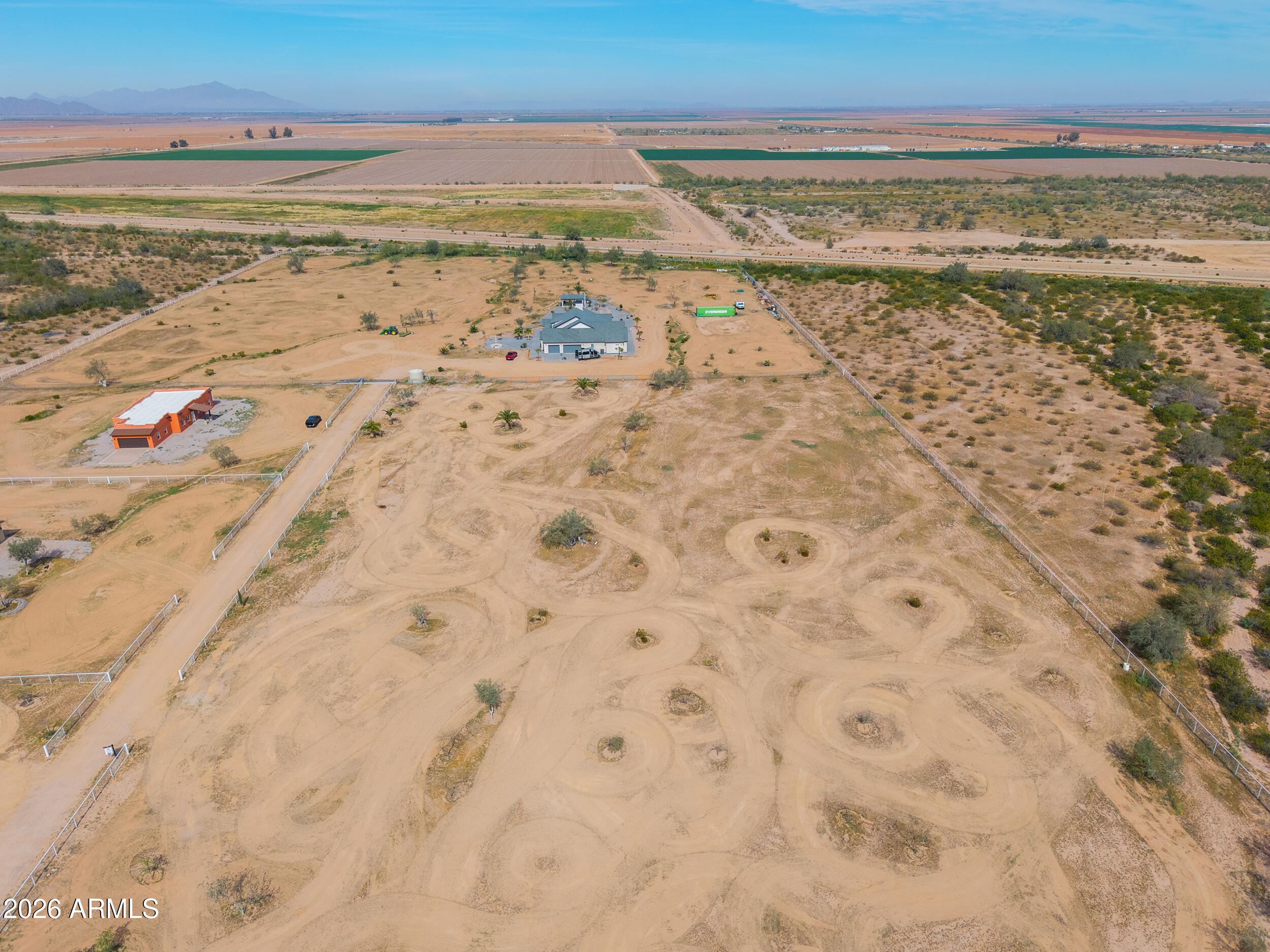 000 W Pettoshas Drive -