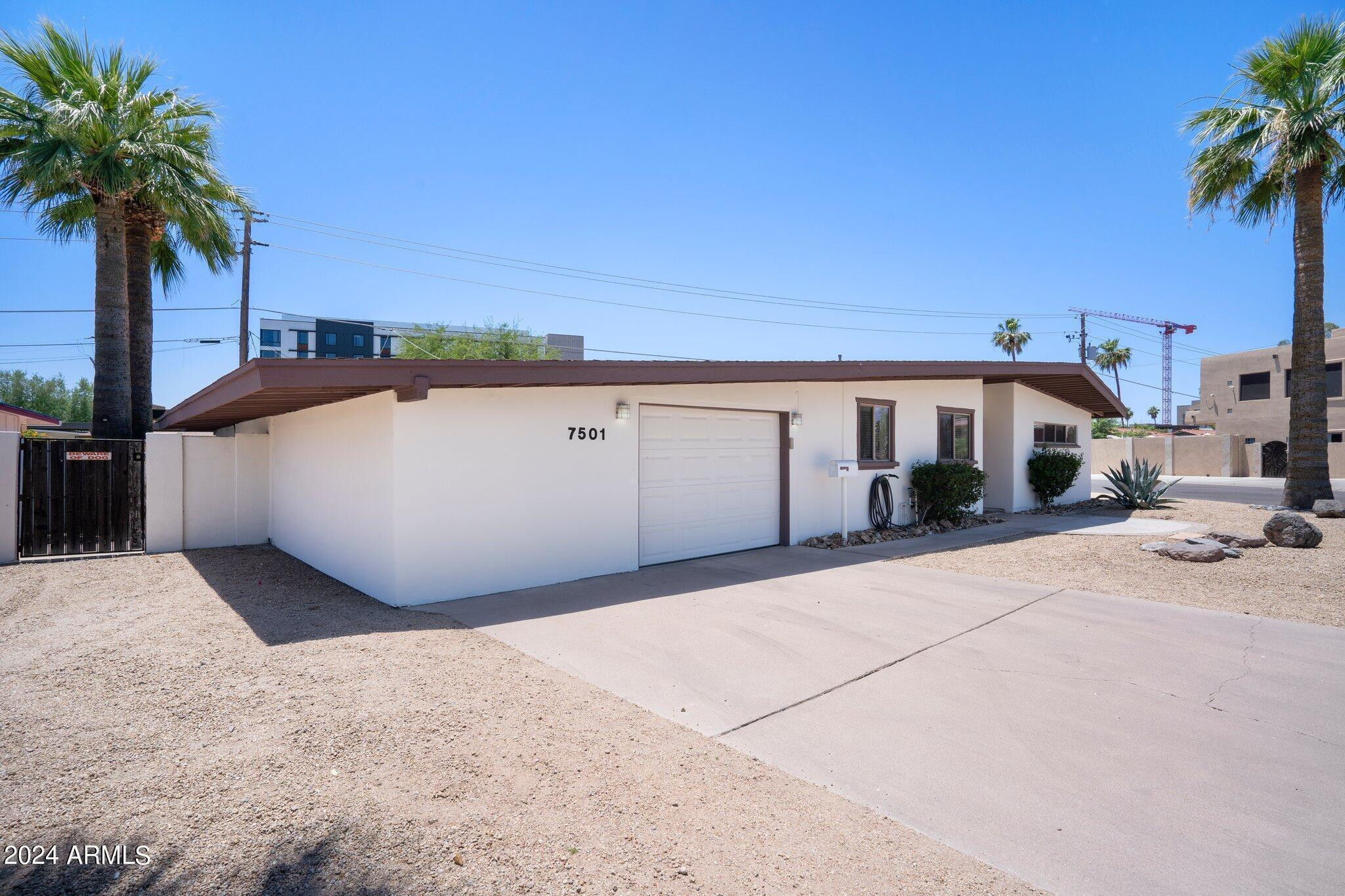 7501 E Minnezona Avenue