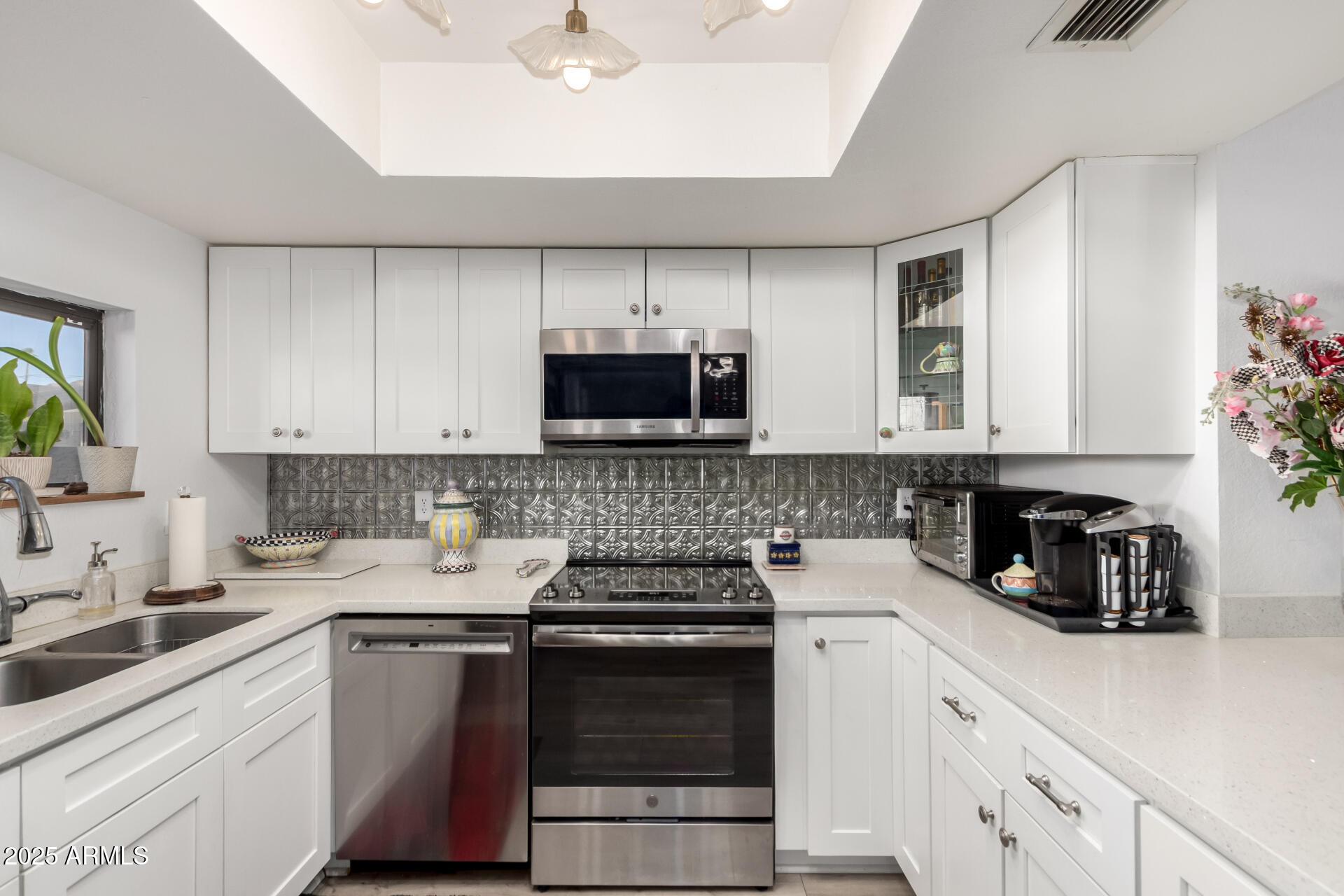 1401 E Puget Avenue 4