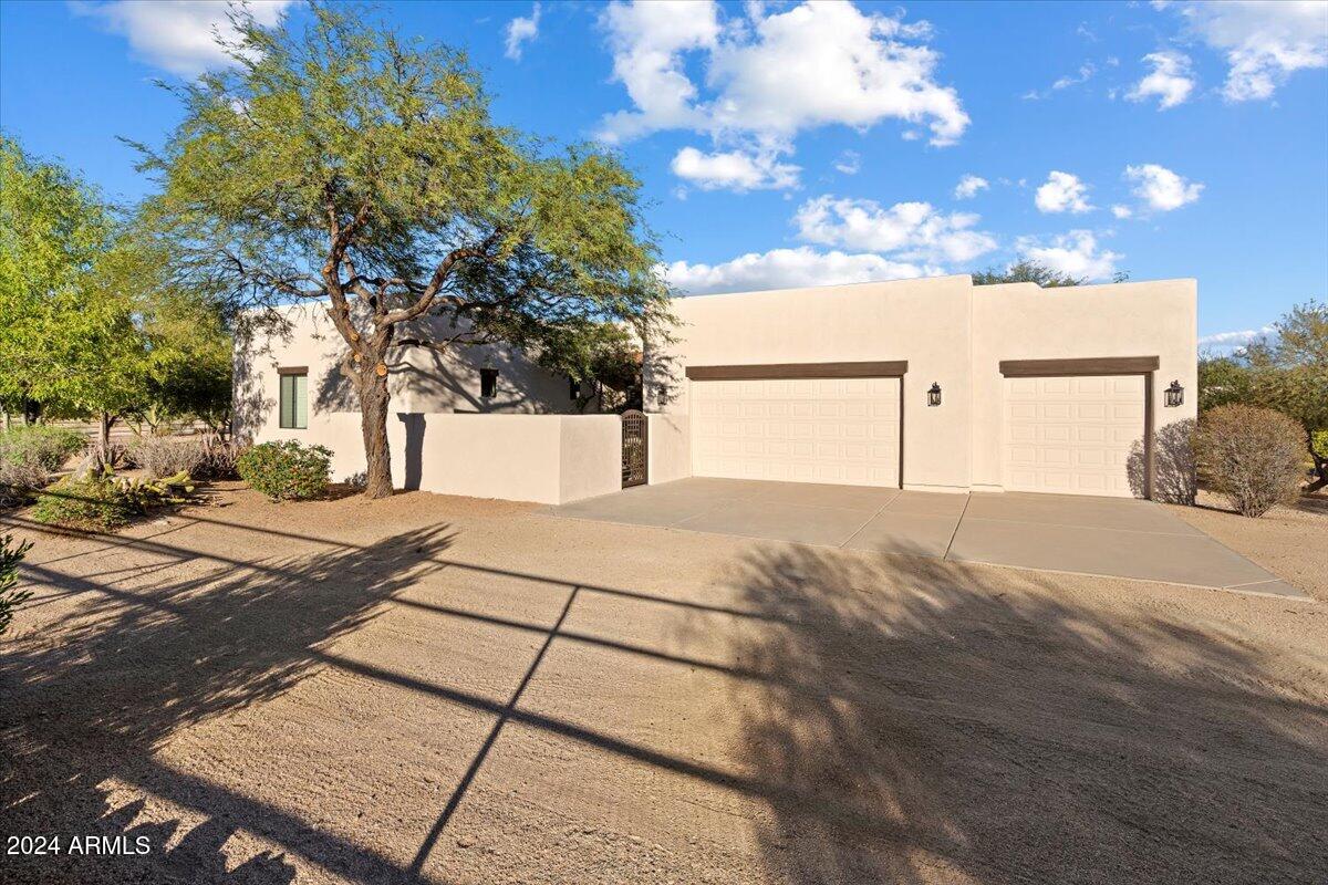14428 E MONUMENT Drive