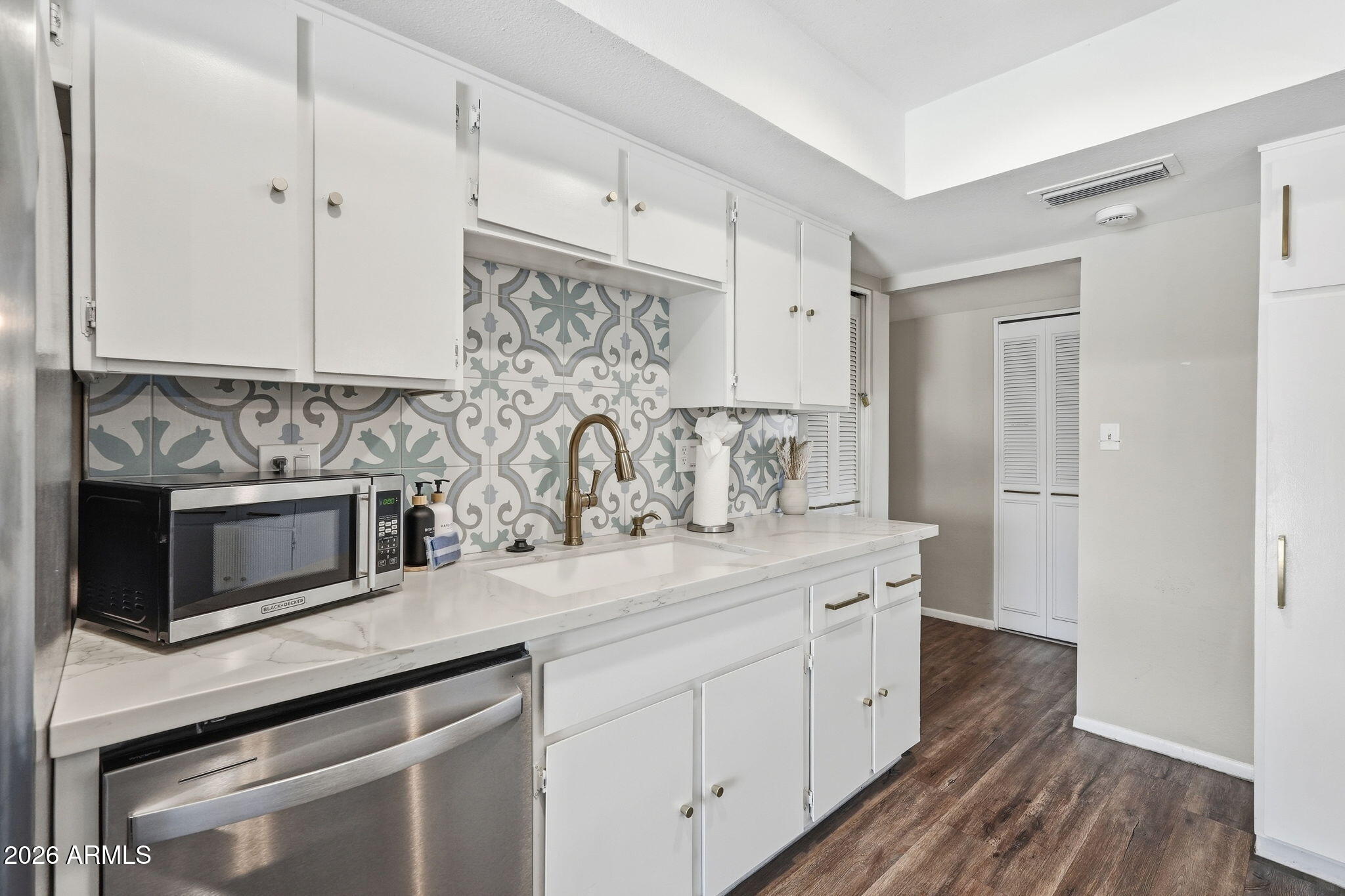 8320 E BUENA TERRA Way