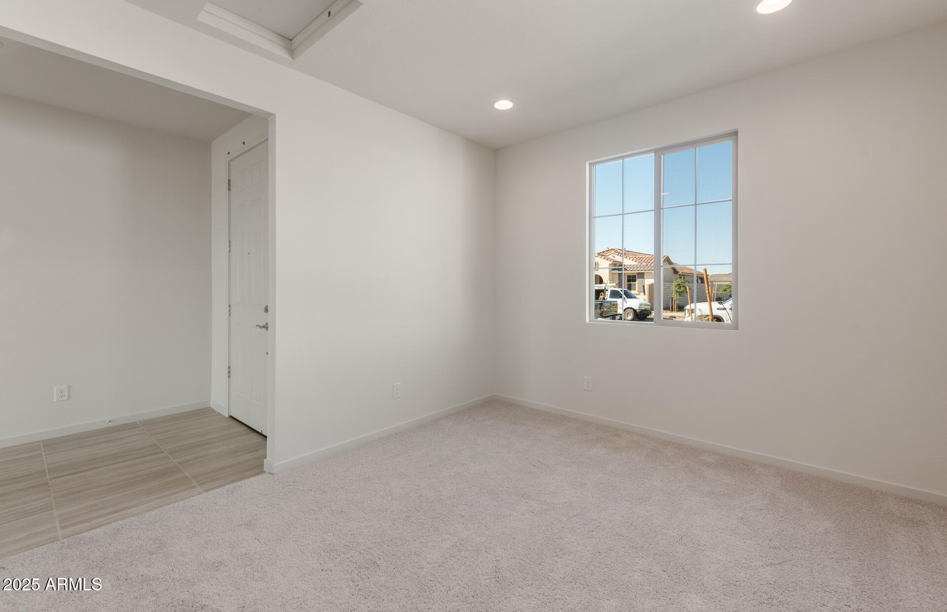 1395 W SADDLE Run