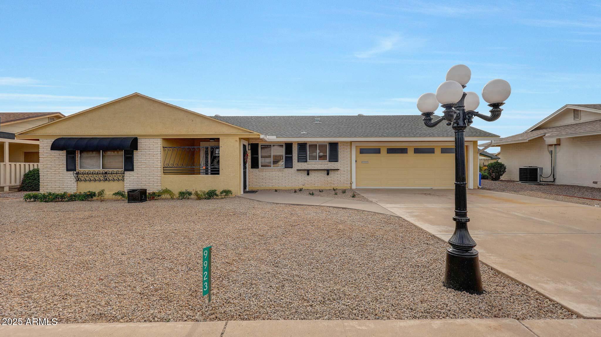 9923 W CAMDEN Avenue