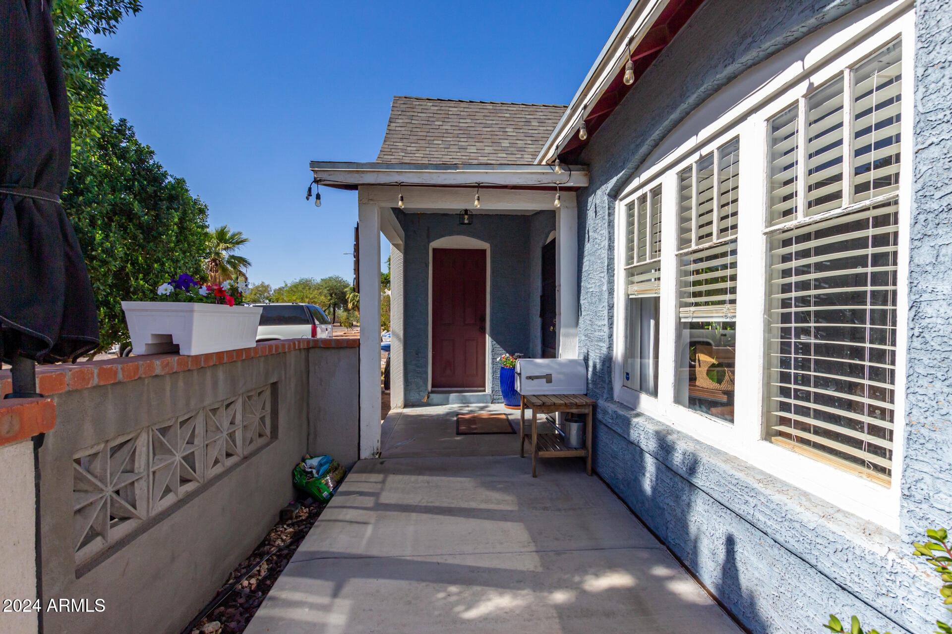 1840 E CULVER Street