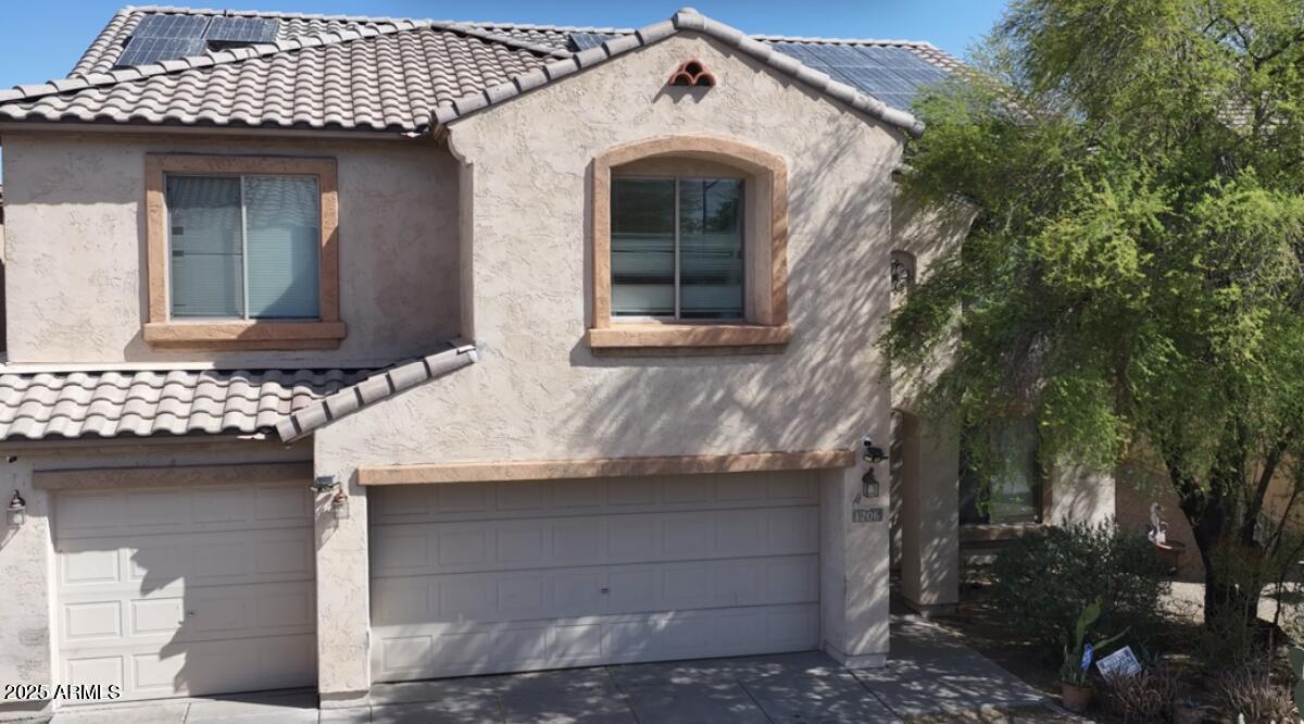 1206 W PINKLEY Avenue