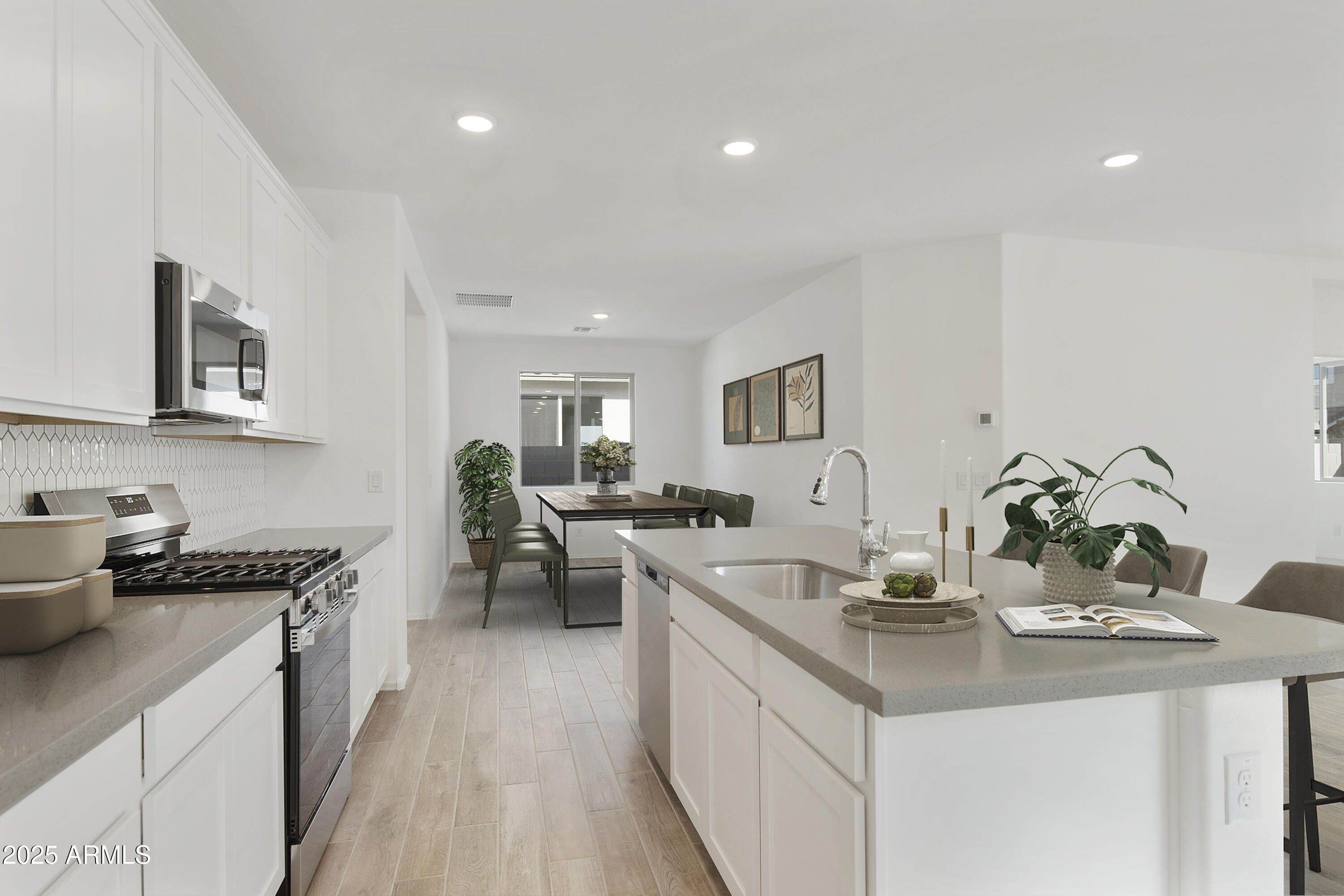 5013 W STRAY HORSE Lane