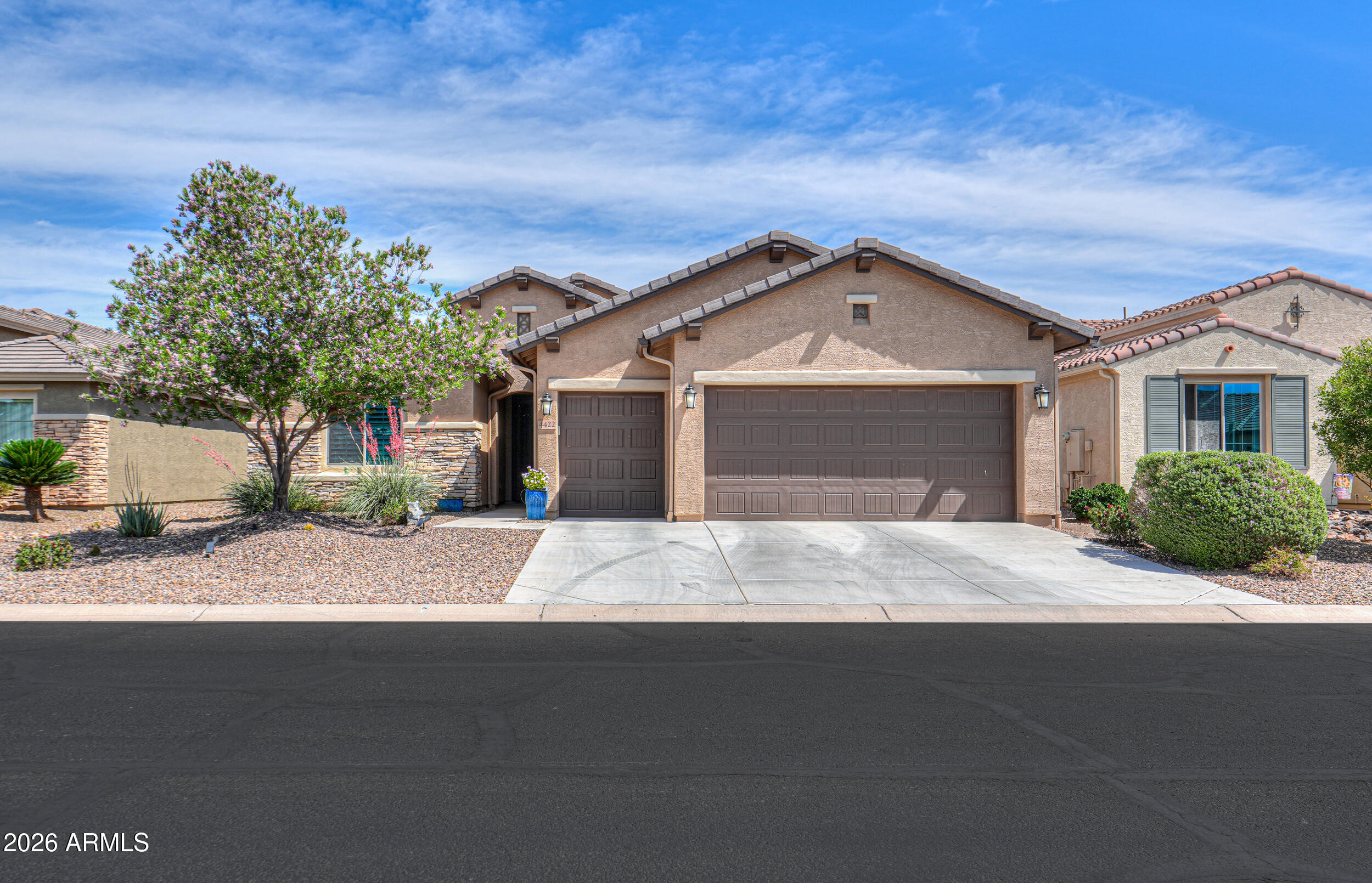 4422 W BOX CANYON Drive