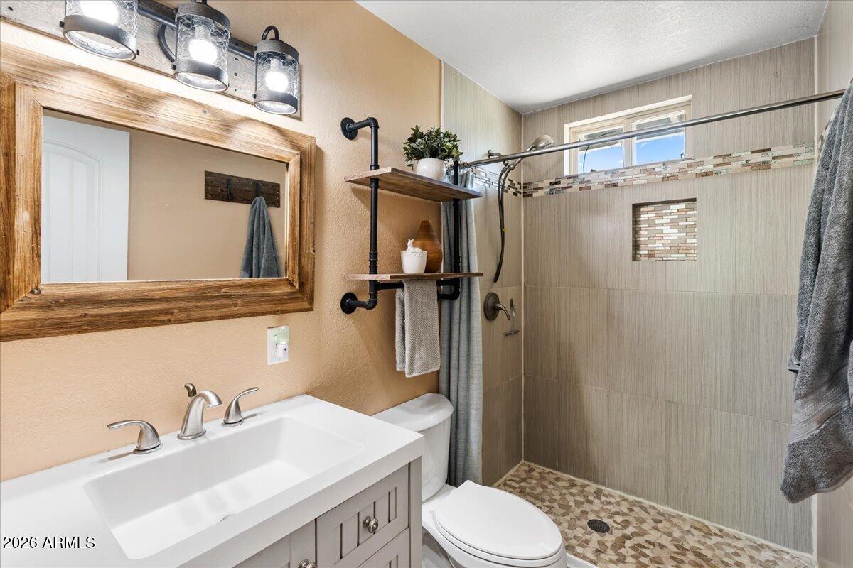 DIAMOND VALLEY ! - Residential