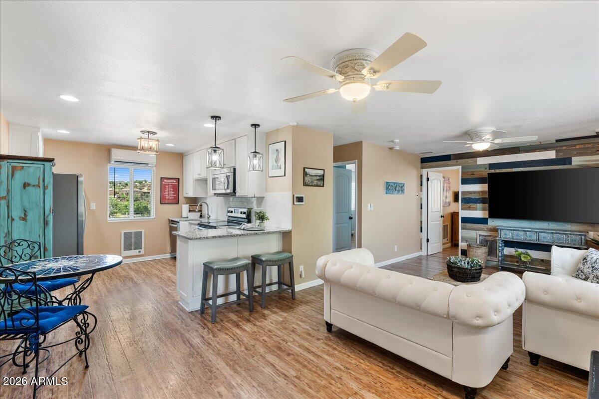 DIAMOND VALLEY ! - Residential