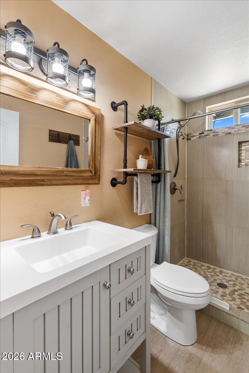 DIAMOND VALLEY ! - Residential