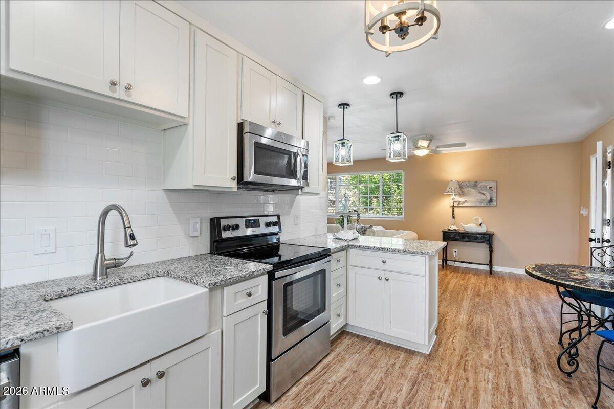 DIAMOND VALLEY ! - Residential