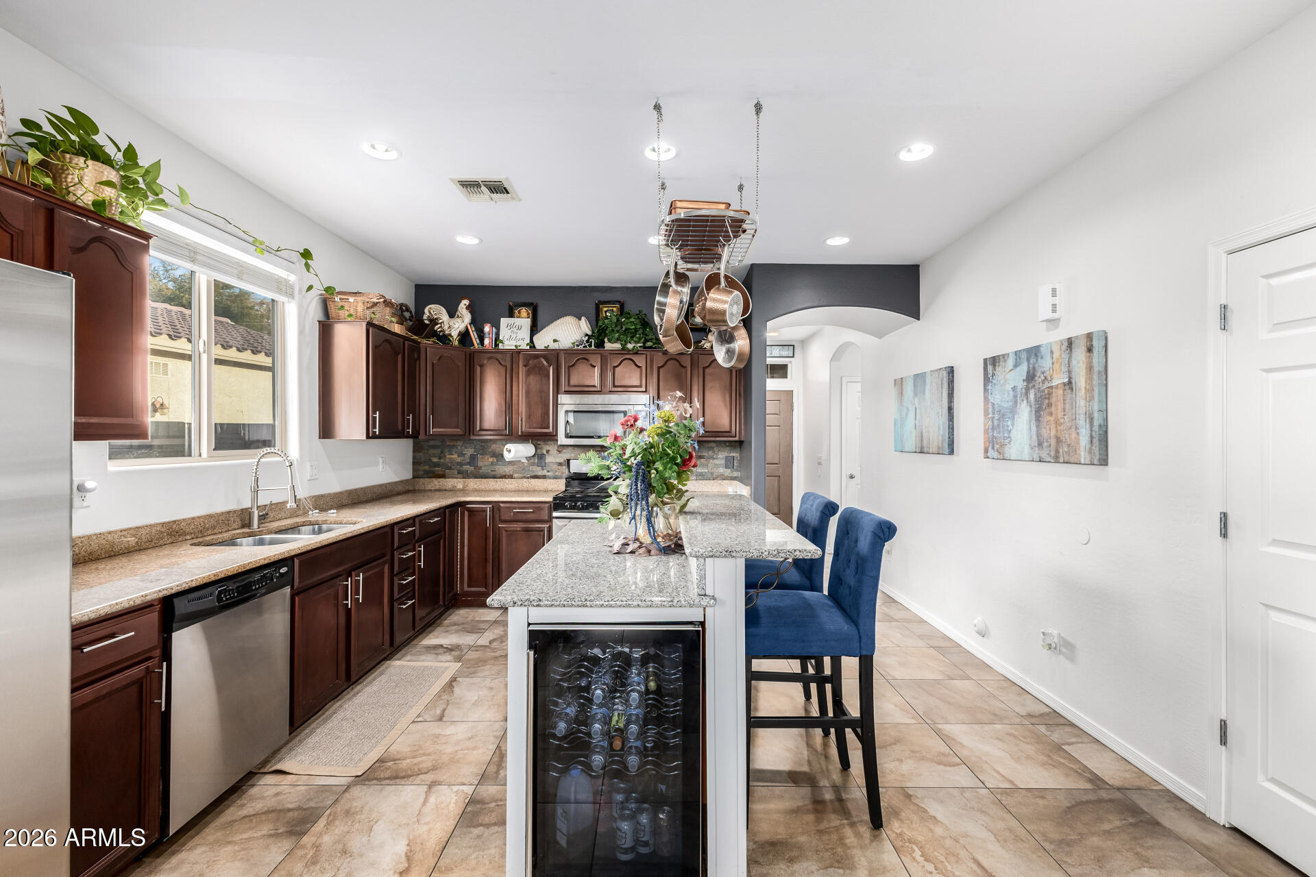 17358 W ADAMS Street