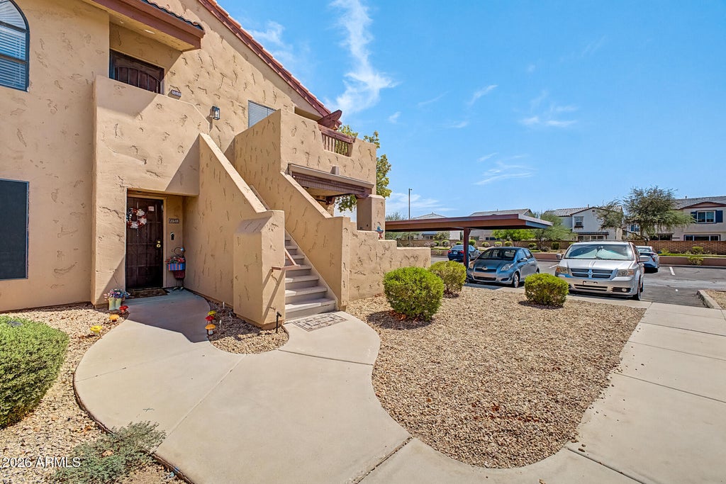 Photo of 1351 N Pleasant Drive #2049, Chandler, AZ 85225 (MLS # 7070245)