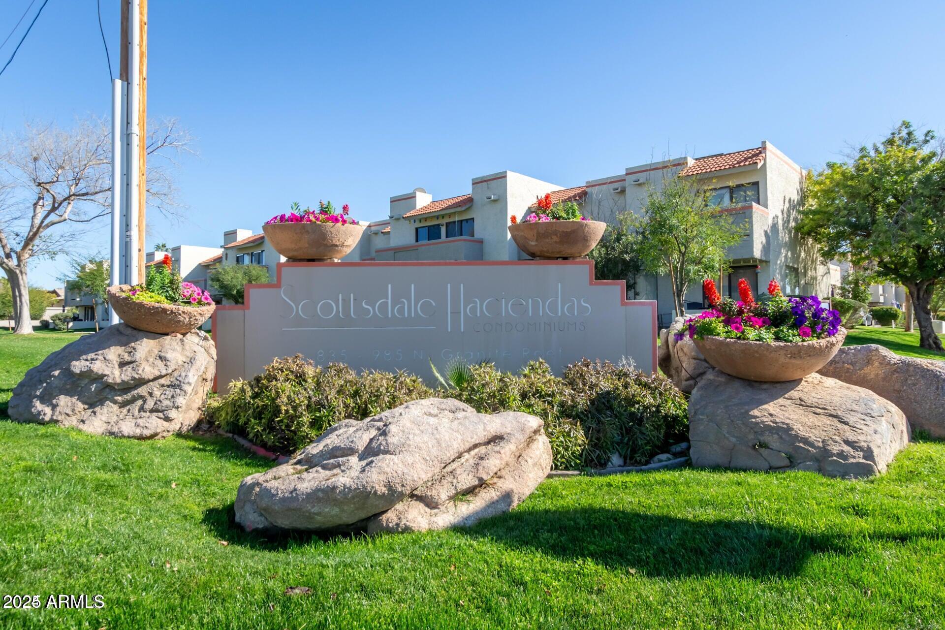 985 N GRANITE REEF Road 140