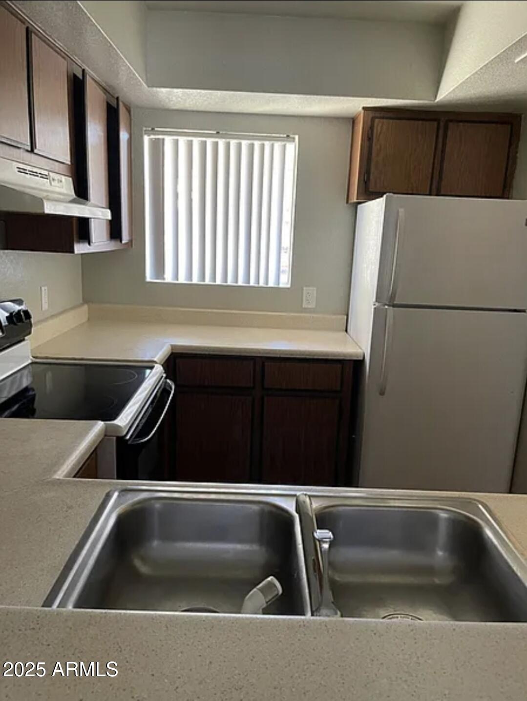 2838 E LE MARCHE Avenue