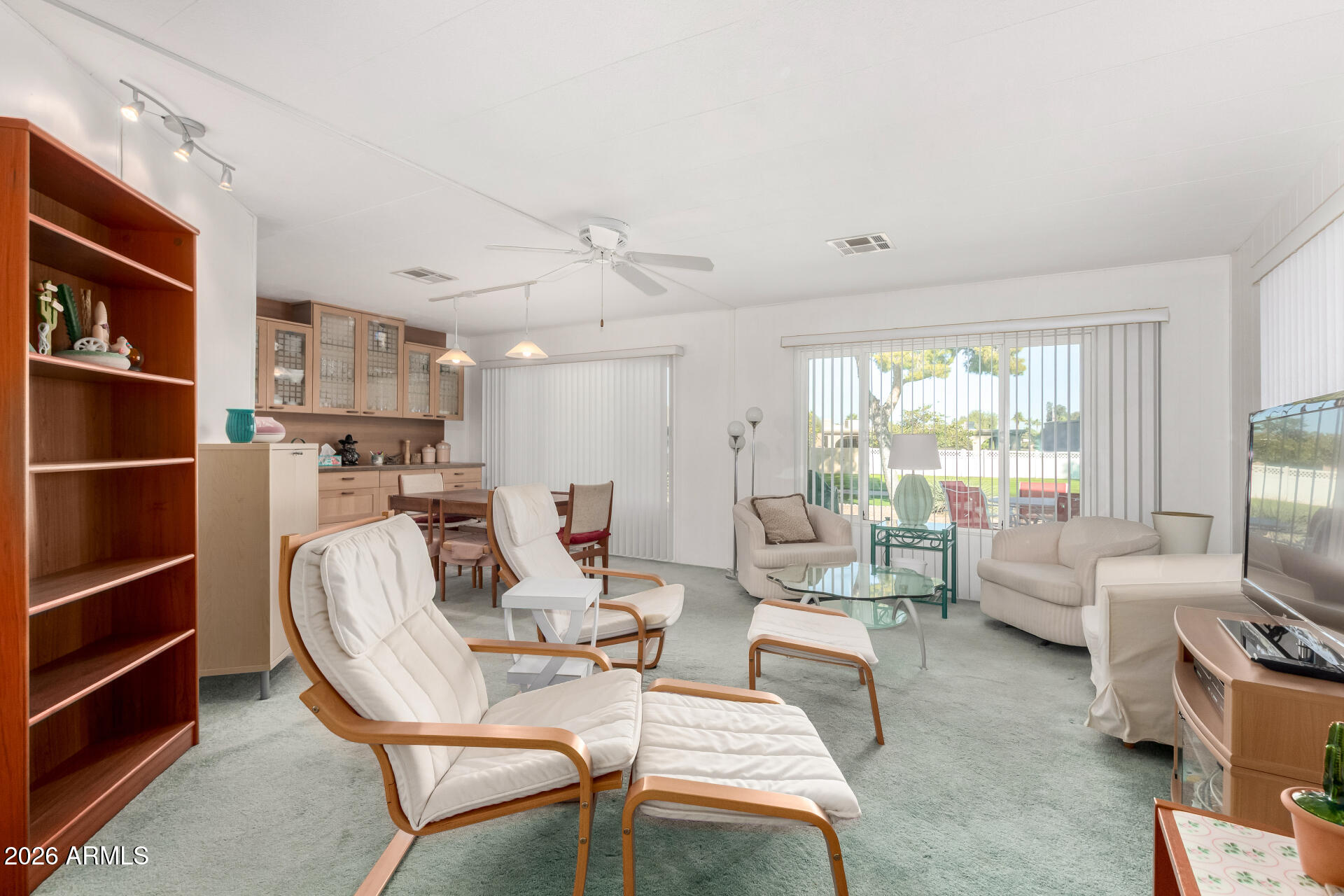 9416 E Lakeside Drive