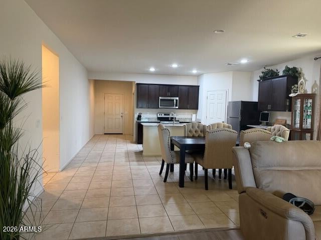 4916 S 109th Drive