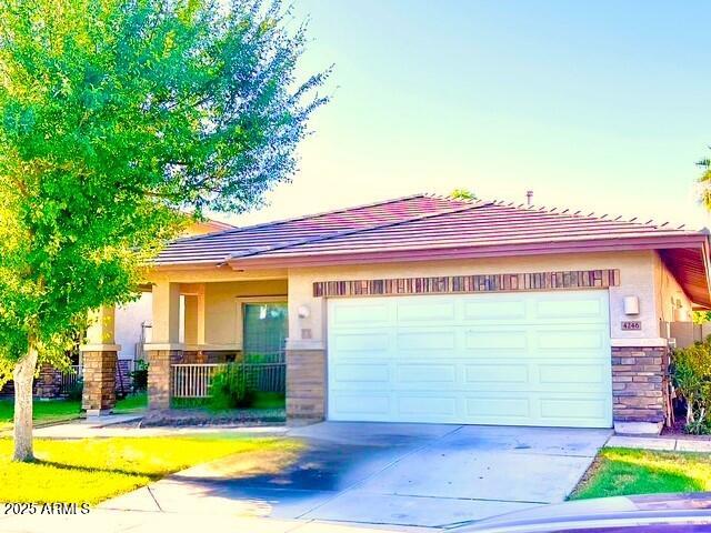 4246 E COTTON Court
