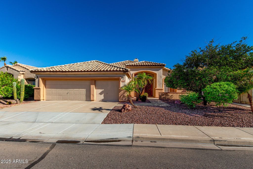Photo of 3382 W Monterey Street, Chandler, AZ 85226 (MLS # 6918053)