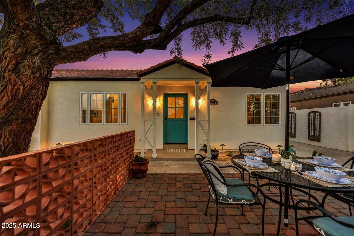 526 W WILSHIRE Drive