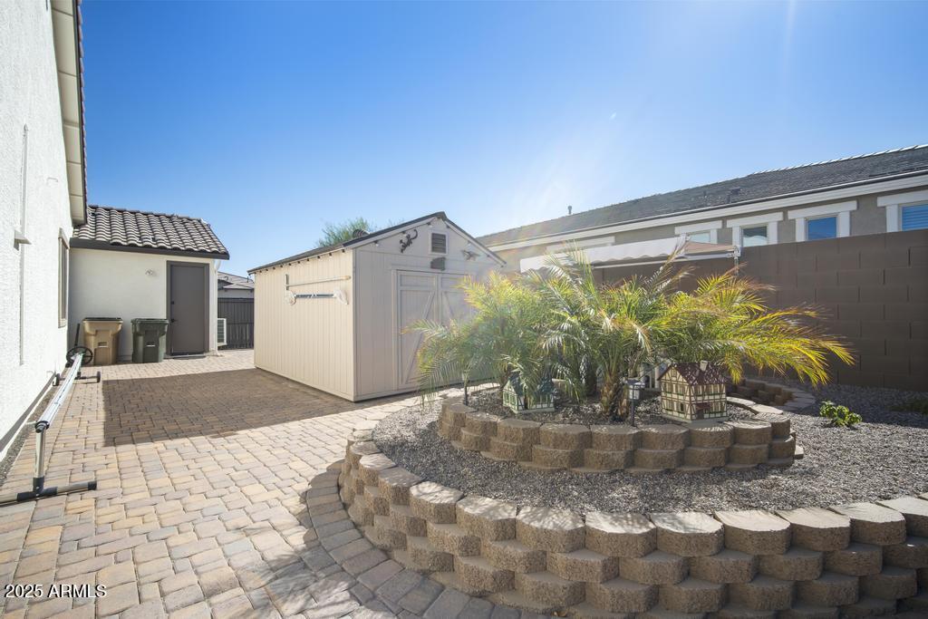 FALCON VIEW - Residential