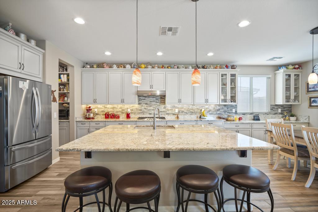 FALCON VIEW - Residential