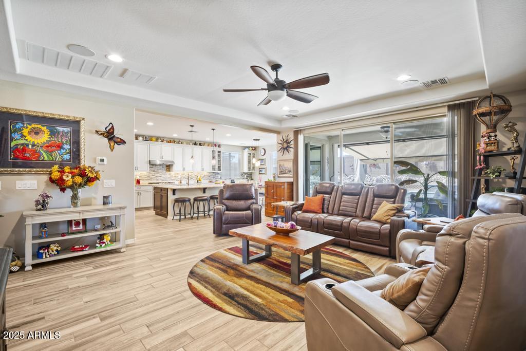 FALCON VIEW - Residential