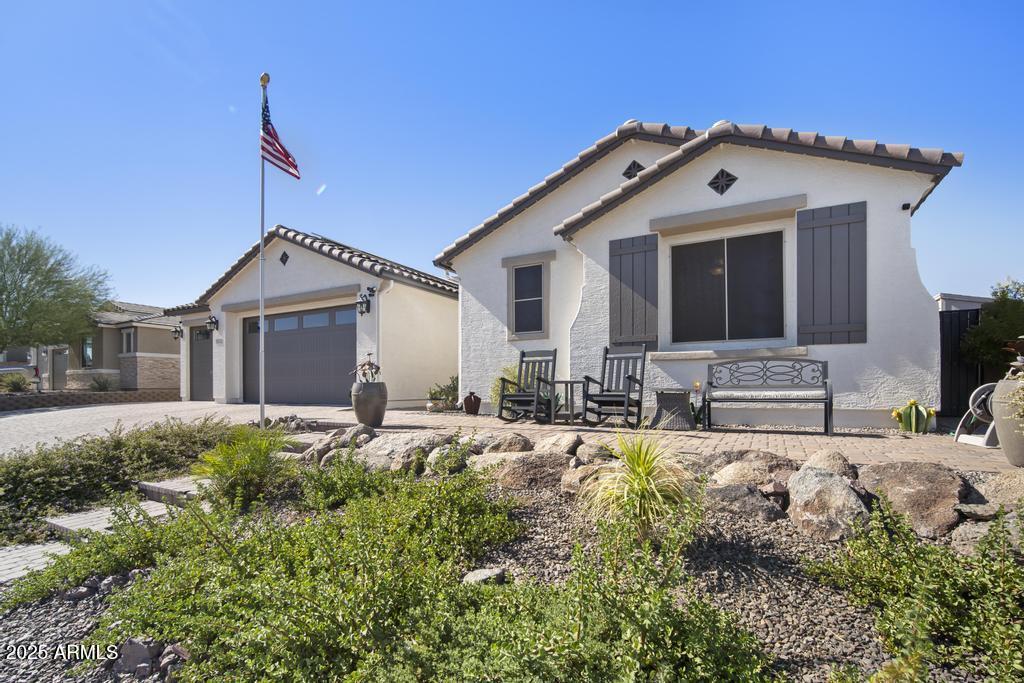 FALCON VIEW - Residential