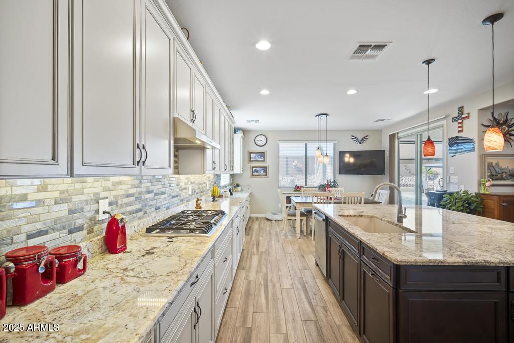 FALCON VIEW - Residential