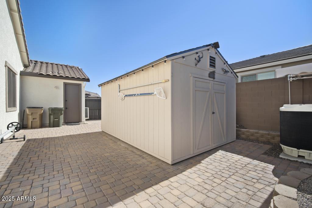 FALCON VIEW - Residential