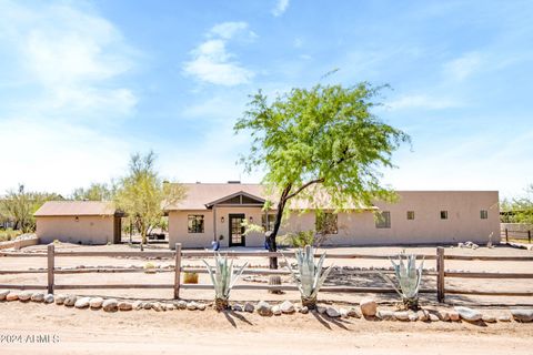 A home in Cave Creek