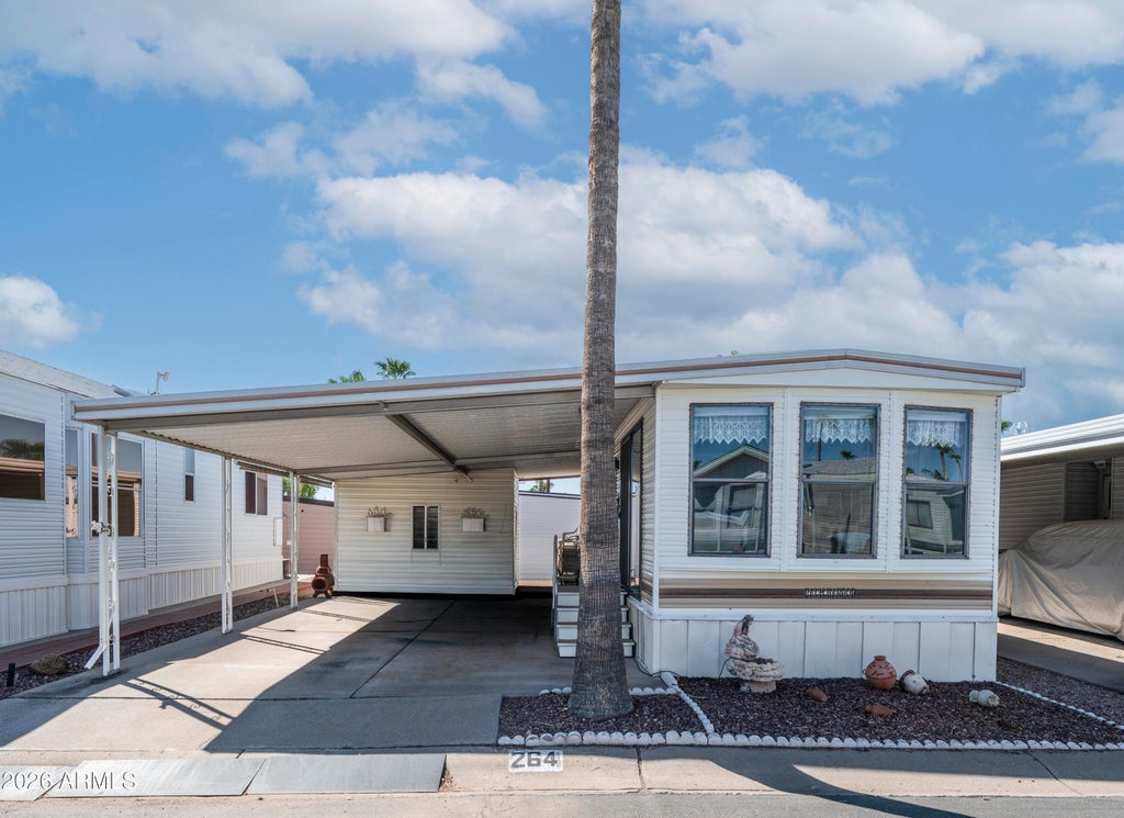 Photo of 264 Cinnabar Drive, Apache Junction, AZ 85120 (MLS # 7080902)