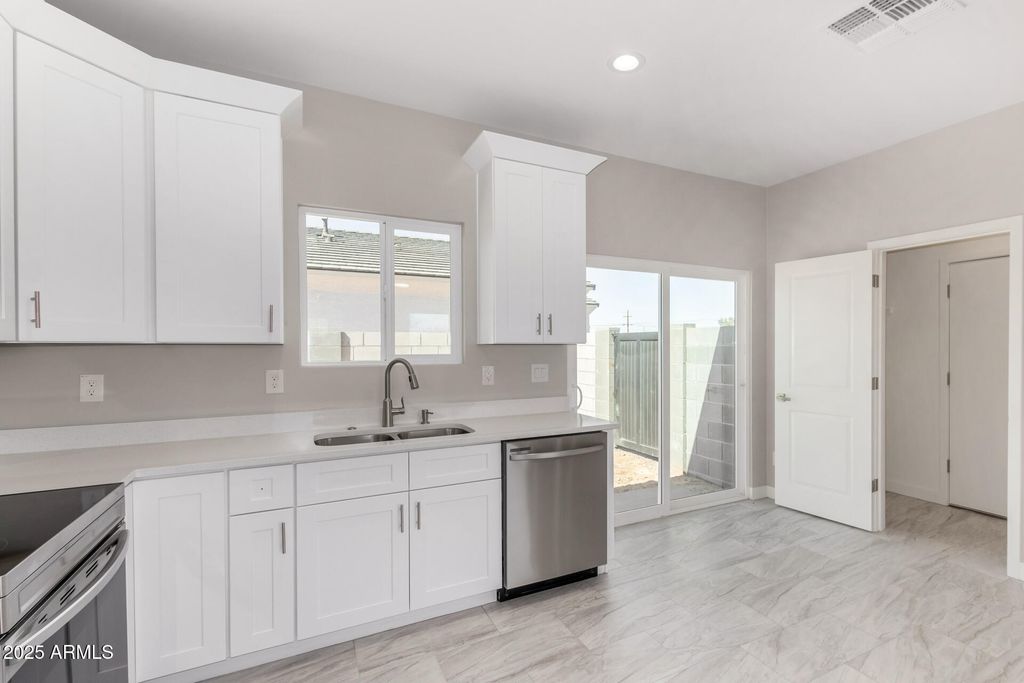 Photo of 3200 W Aguadero Drive, Eloy, AZ 85131 (MLS # 6934695)