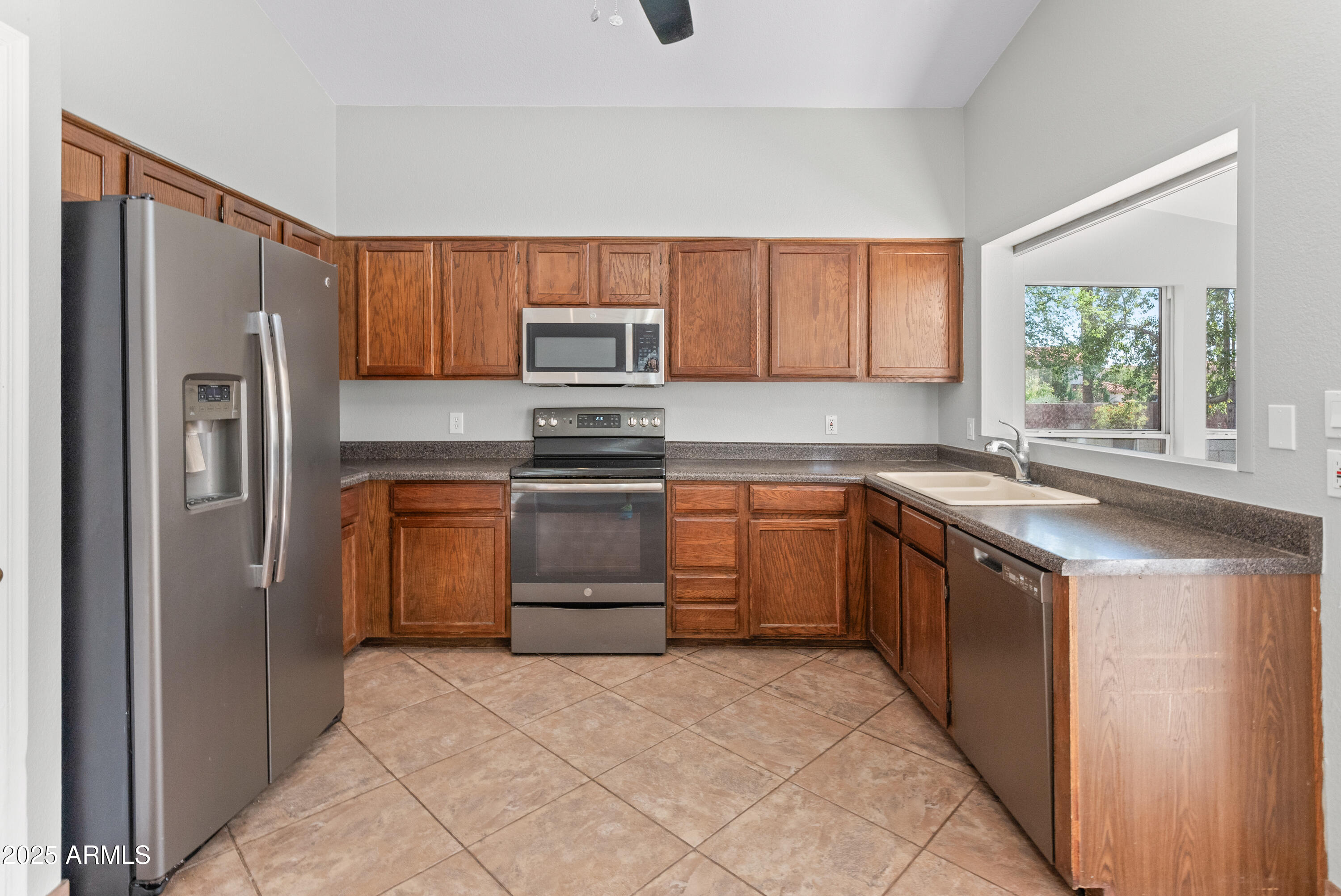 Glendale, Arizona 85308, United States, 4 Bedrooms Bedrooms, ,3 BathroomsBathrooms,Residential,Active,168610