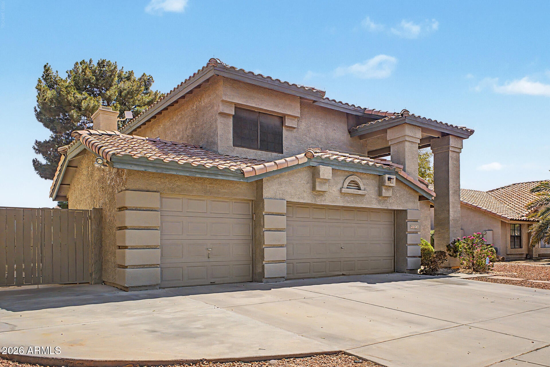 9555 S PALM Drive