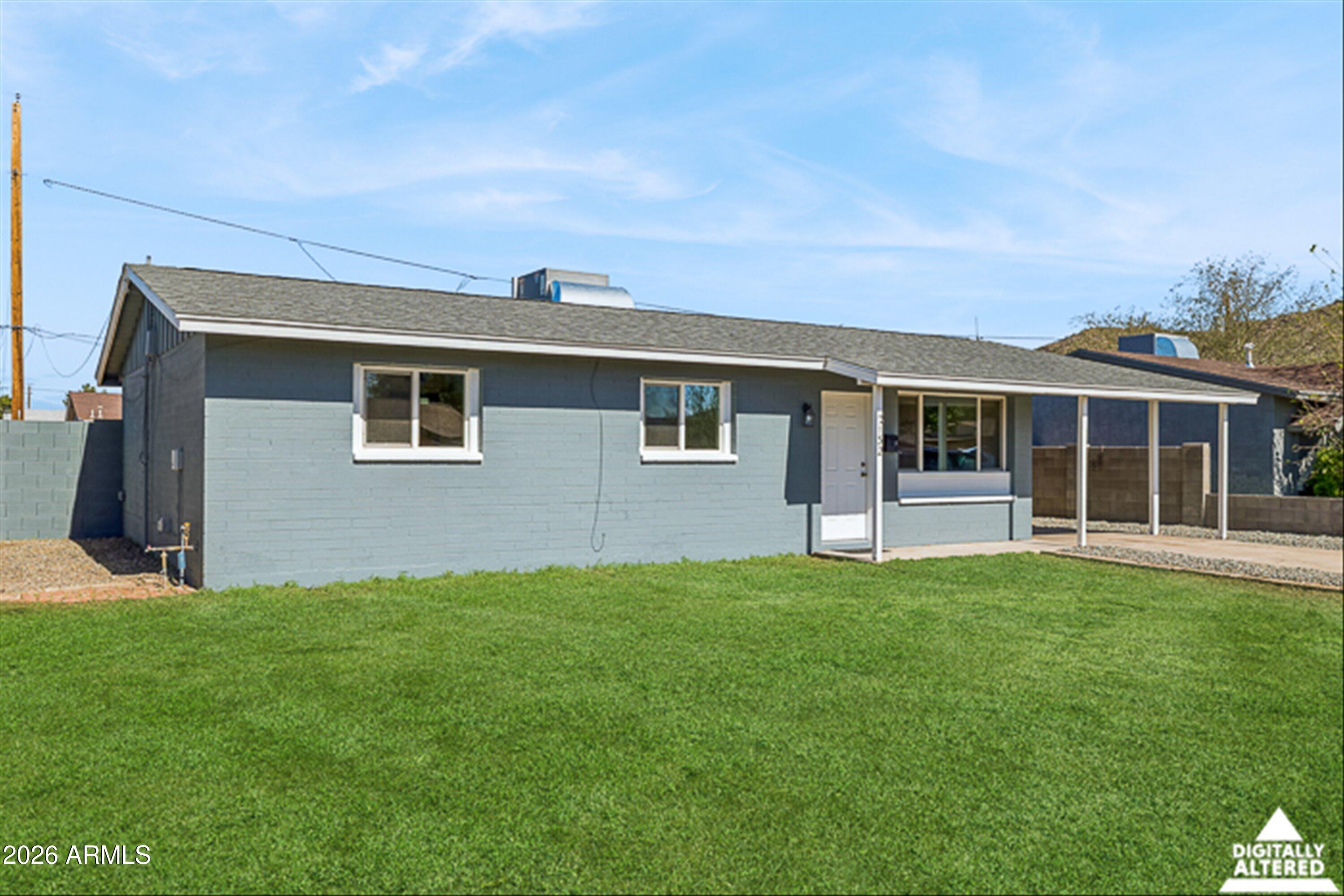 2132 W LAUREL Lane