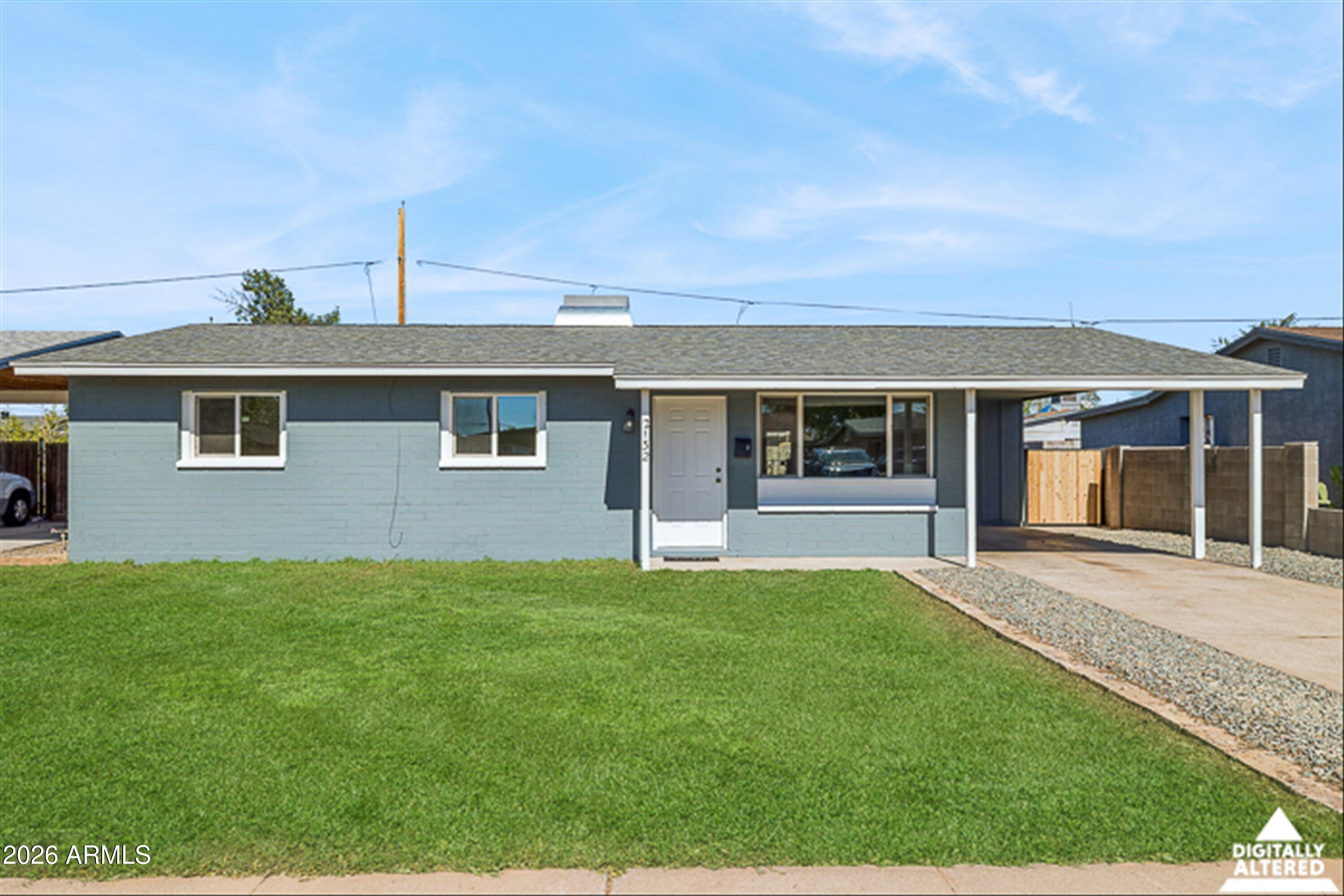 2132 W LAUREL Lane