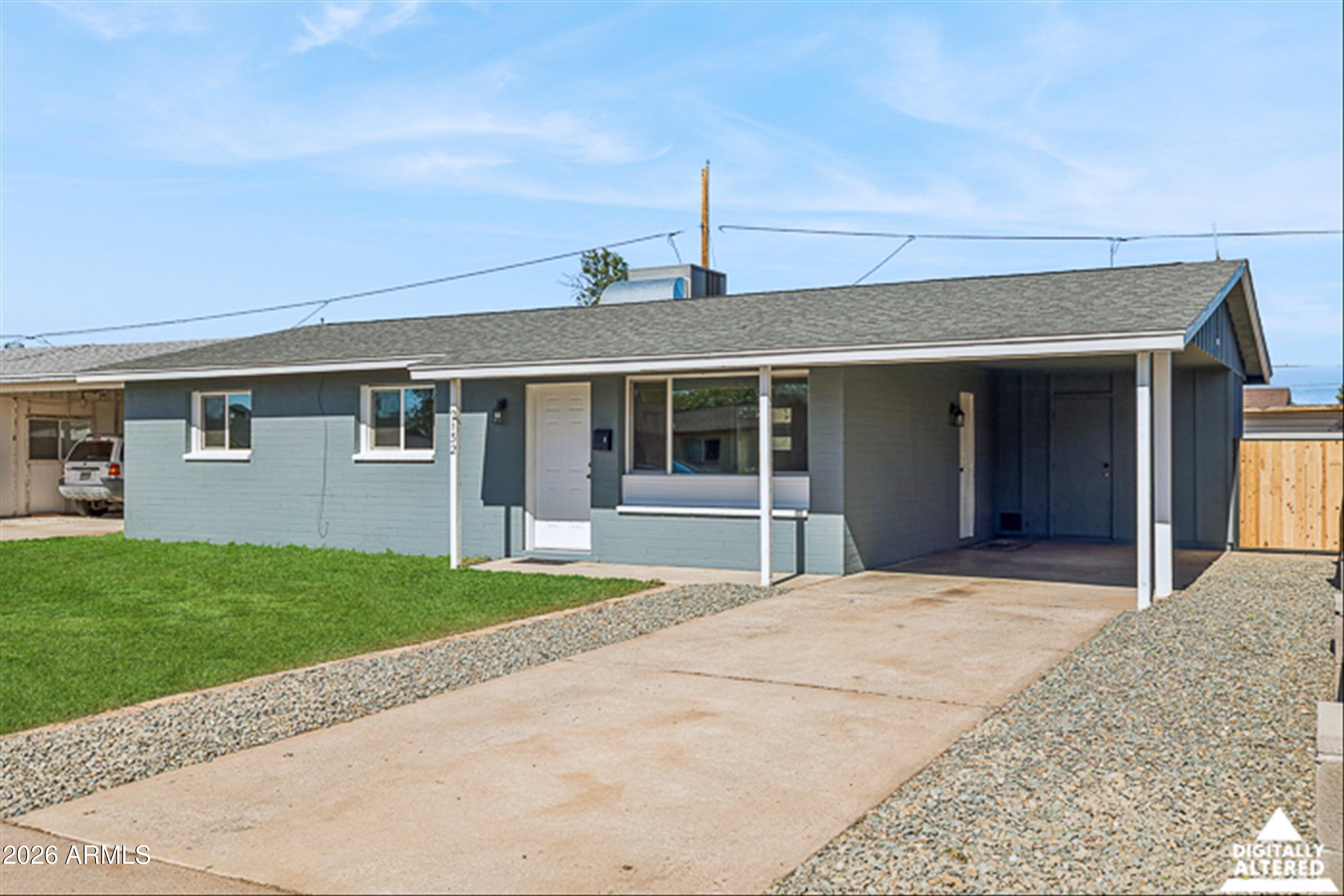 2132 W LAUREL Lane