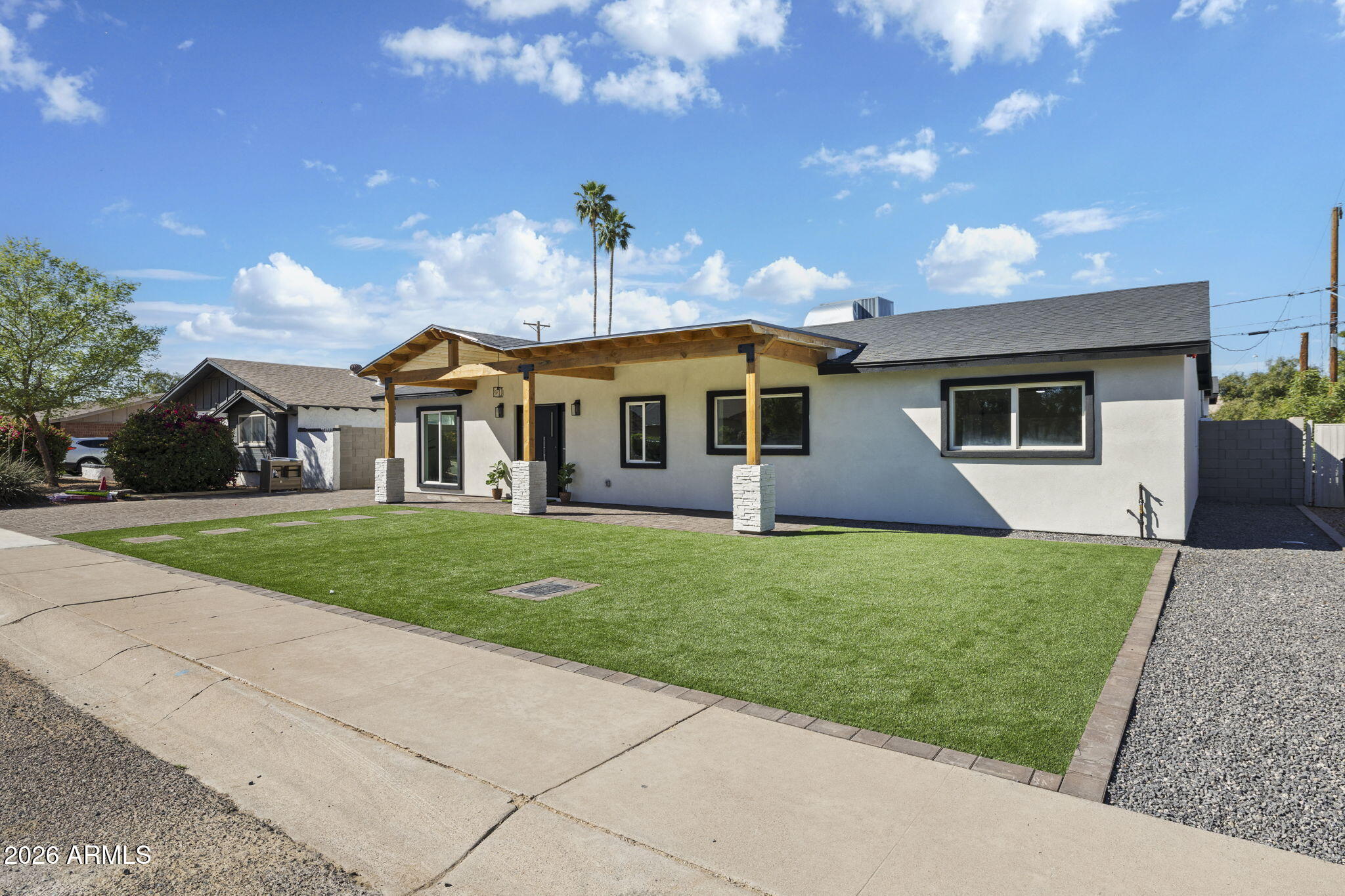 8632 E HIGHLAND Avenue