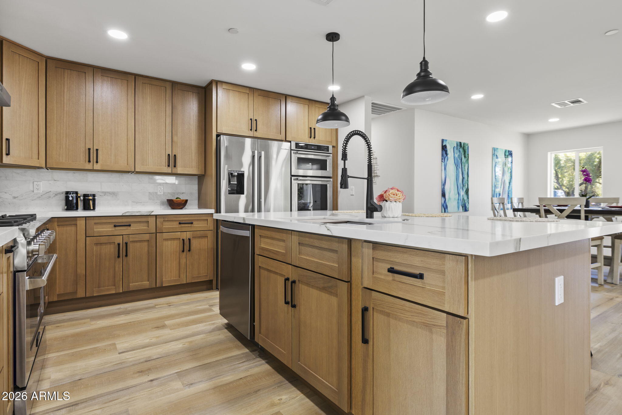 8632 E HIGHLAND Avenue