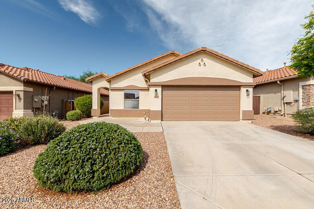 Photo of 4542 W Stoneman Drive, Phoenix, AZ 85086 (MLS # 6933972)
