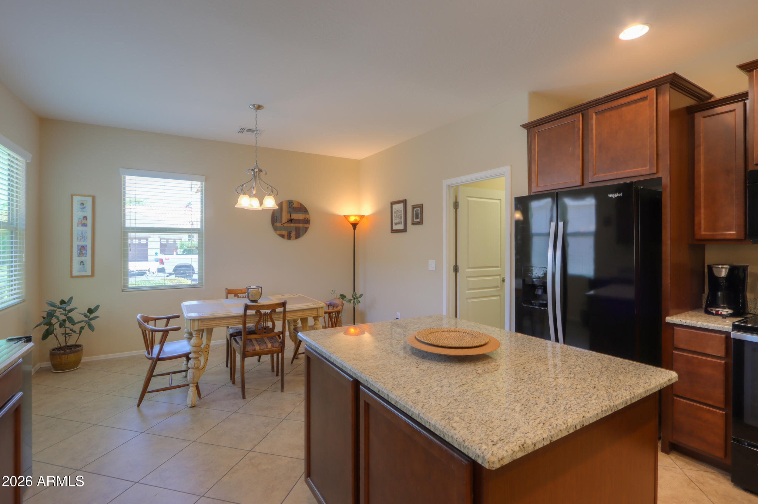 2648 E SANTA MARIA Drive