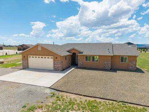 Photo of 7315 E Gumtree Lane, Prescott Valley, AZ 86315 (MLS # 7059117)
