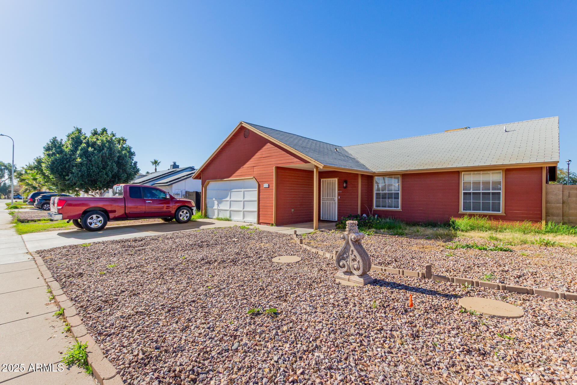 126 N COTTONWOOD Street